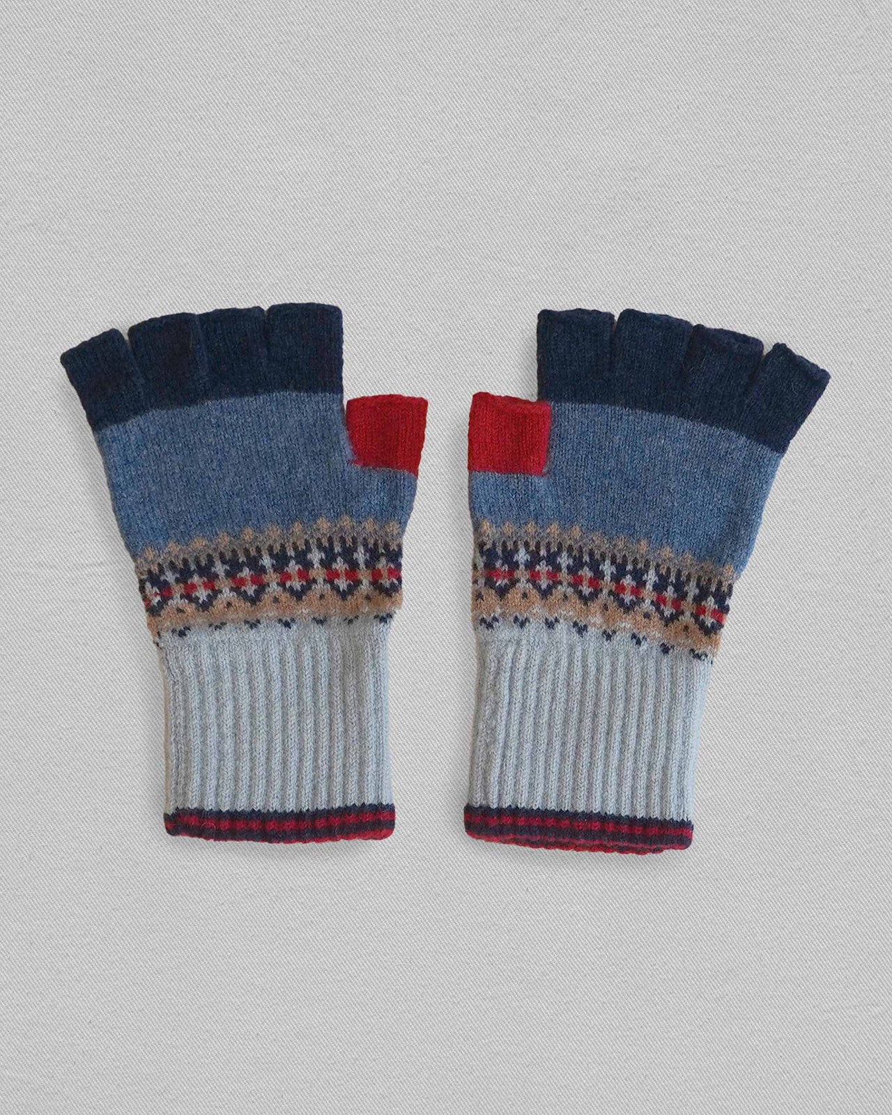 Fair Isle Merino Wool Fingerless Gloves in Classic
