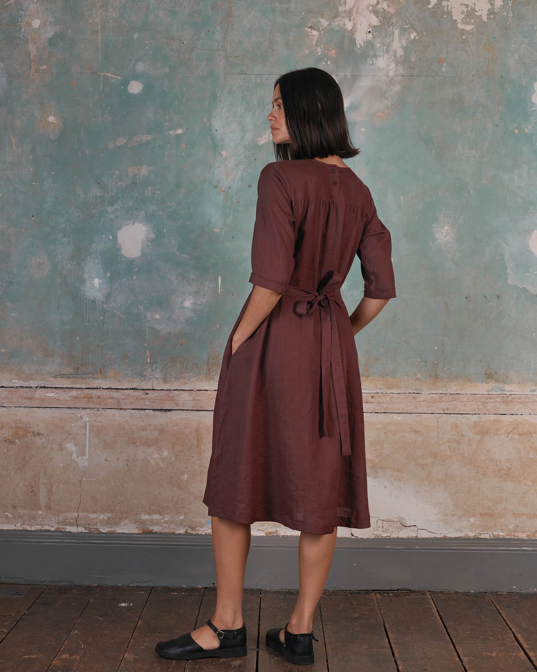 No.35 Maxi Length Linen Dress in Tawny Port
